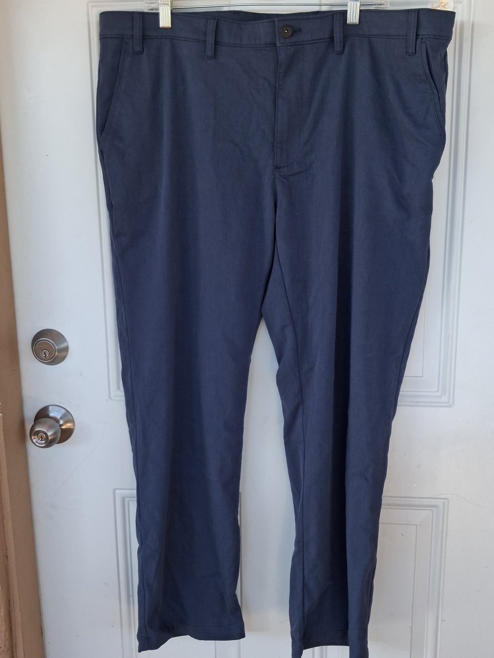 Roundtree & Yorke Men's Dress Pants Blue Waist 42X30 Like New
